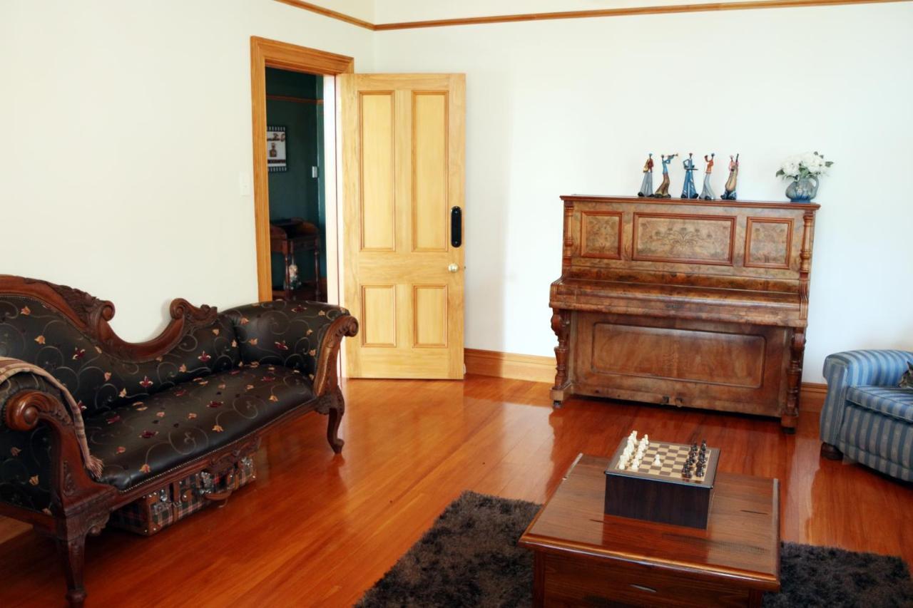 Headlands Estate Apartment Whanganui Exterior photo